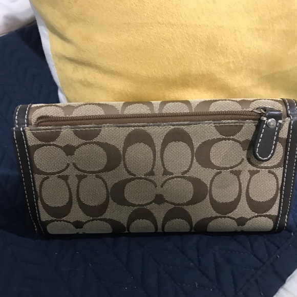 Coach Monogram Wallet - Picture 2 of 6